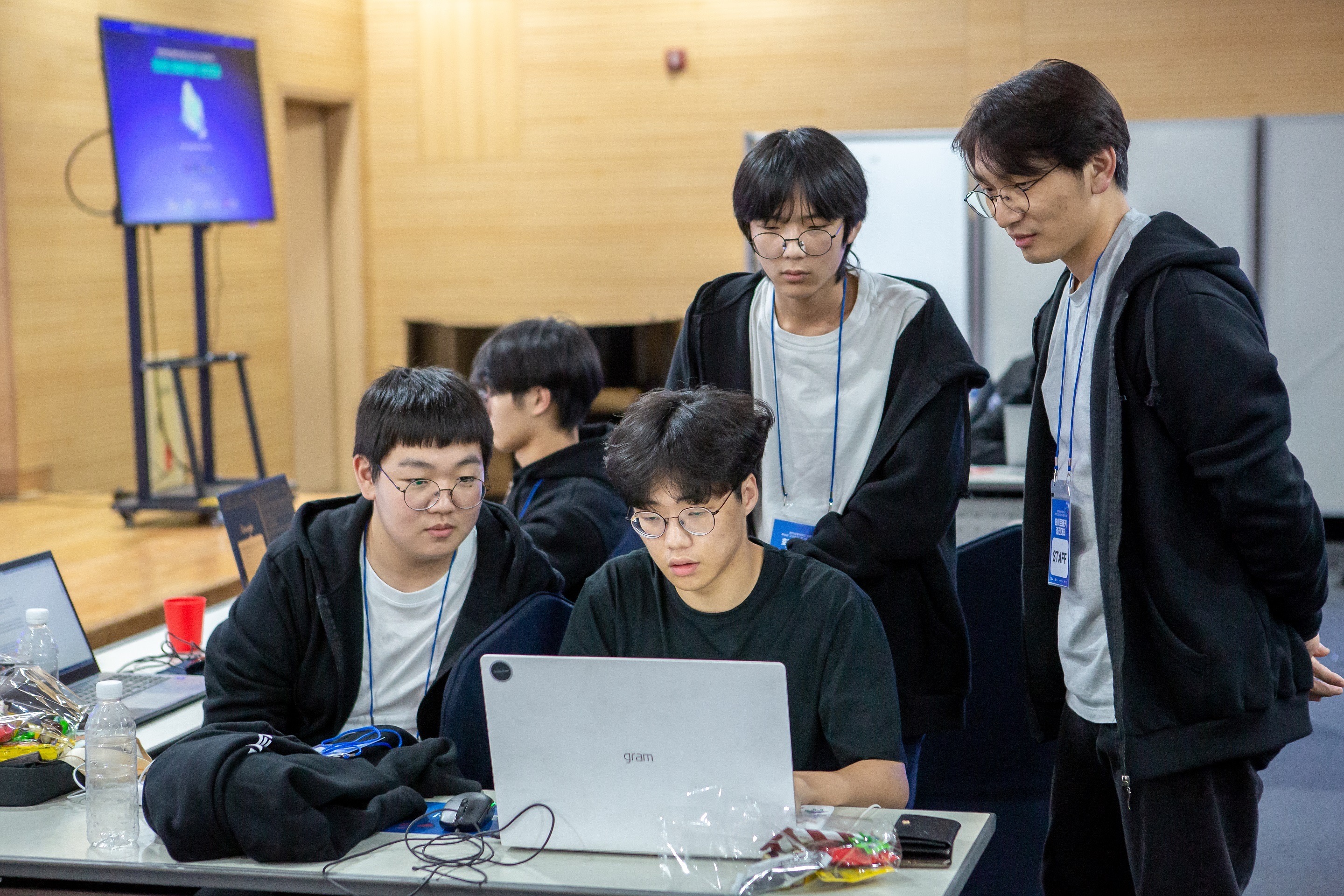 현대오토에버 행사 참여자 사진